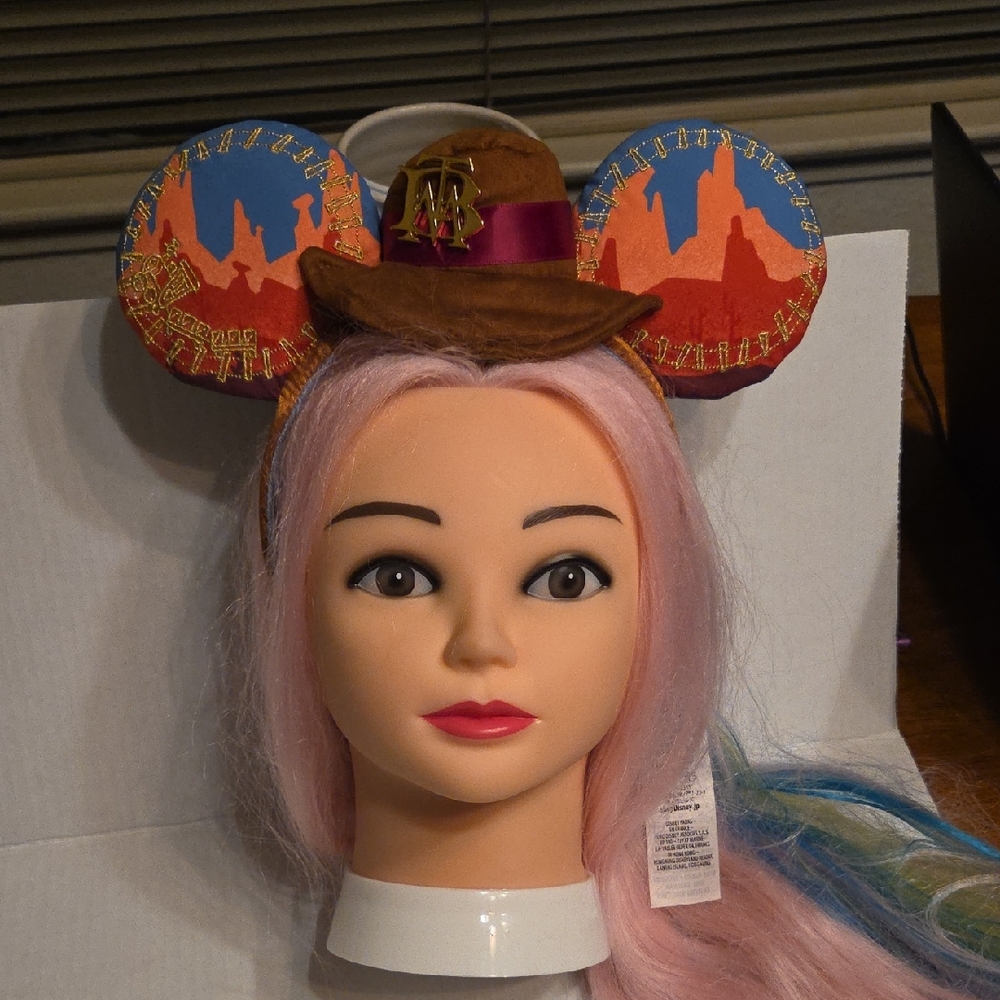 Mickey Mouse: The Main Attraction – Big Thunder Mountain Ears WDW